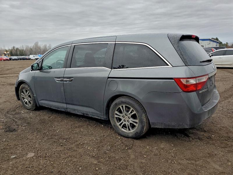 Photo 2 from auction – 2011 HONDA ODYSSEY with VIN 5FNRL5H45BB506611