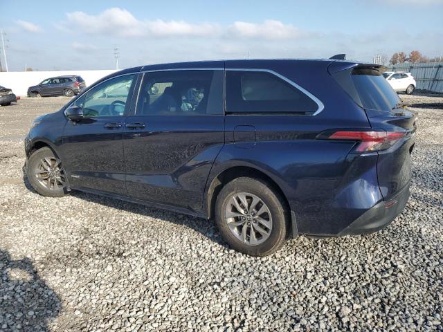 Photo 2 from auction – 2021 TOYOTA SIENNA LE with VIN 5TDKRKEC1MS050972