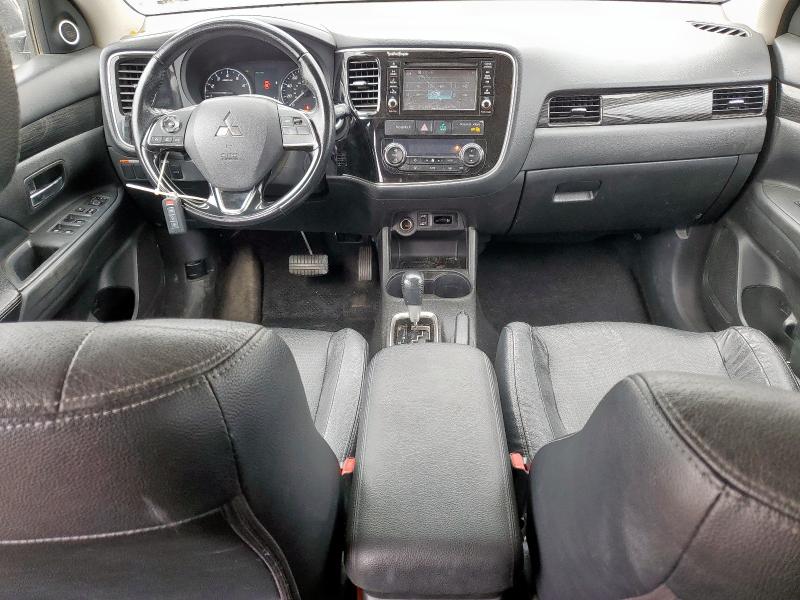 Photo 8 from auction – 2016 MITSUBISHI OUTLANDER with VIN JA4AD3A36GZ013693