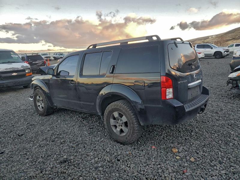 Photo 2 from auction – 2011 NISSAN PATHFINDER with VIN 5N1AR1NB6BC616728