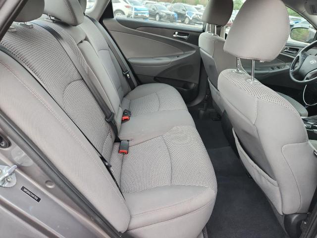 Photo 10 from auction – 2012 HYUNDAI SONATA GLS with VIN 5NPEB4AC1CH417618