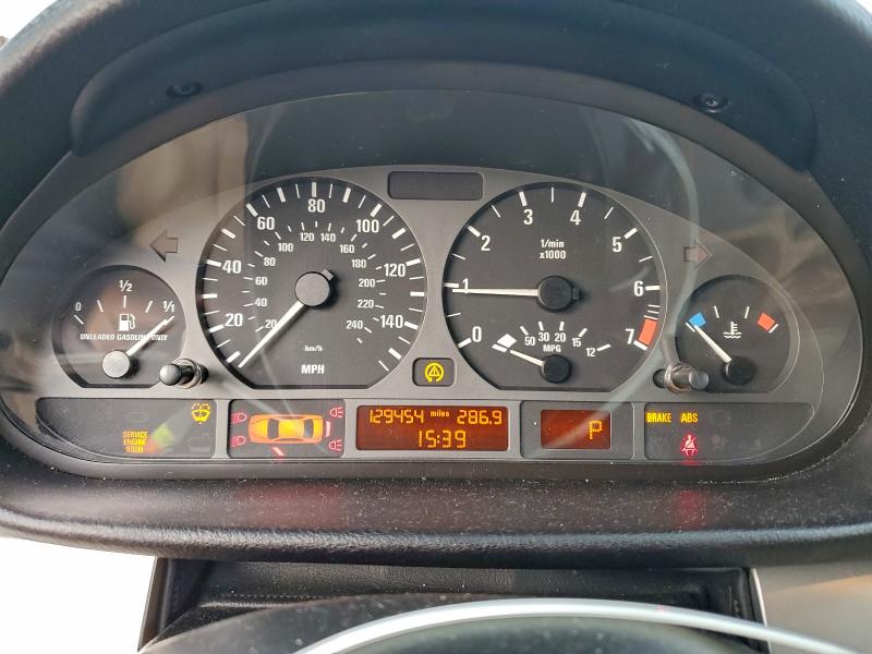 Photo 9 from auction – 2004 BMW 325 XI with VIN WBAEU33454PR13356