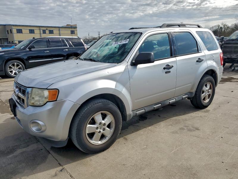 FORD ESCAPE XLT 2011 with VIN 1FMCU0DGXBKA21739 - Photo from auction