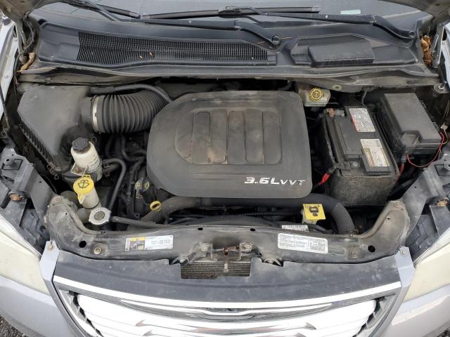 Photo 12 from auction – 2014 CHRYSLER TOWN & COU with VIN 2C4RC1CG0ER243513