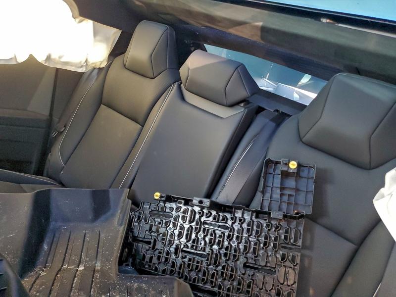 Photo 10 from auction – 2025 TESLA CYBERTRUCK with VIN 7G2CEHED9SA058678