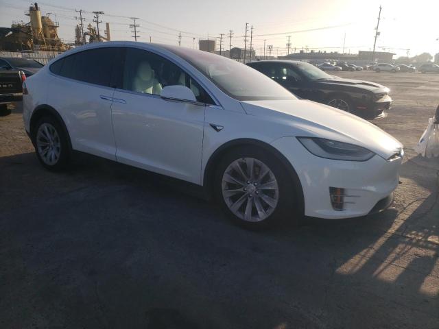 Photo 4 from auction – 2020 TESLA MODEL X with VIN 5YJXCAE20LF245781