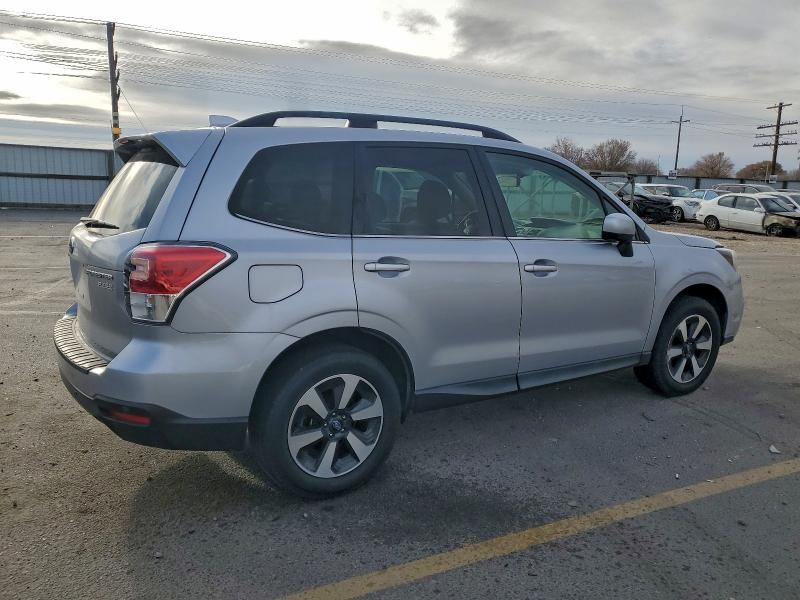 Photo 3 from auction – 2017 SUBARU FORESTER 2 with VIN JF2SJARC3HH559369