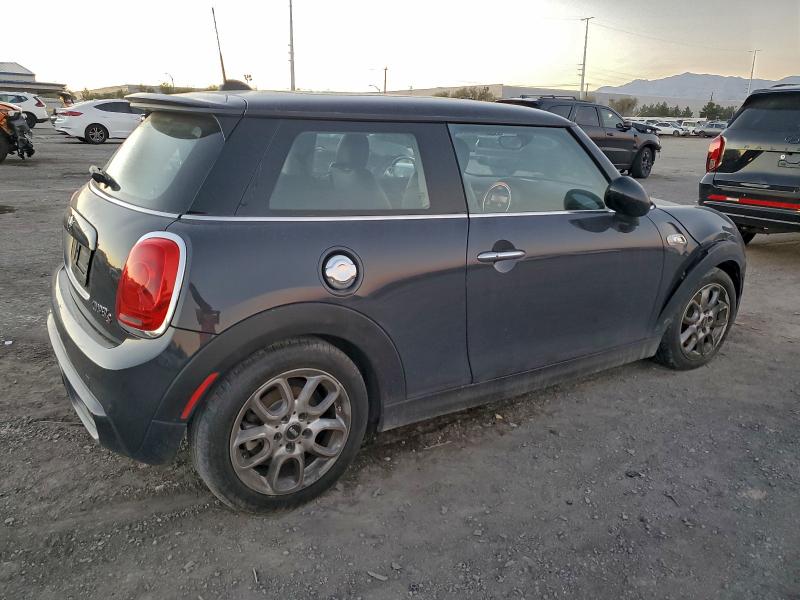 Photo 3 from auction – 2015 MINI COOPER S with VIN WMWXP7C59F2A34820