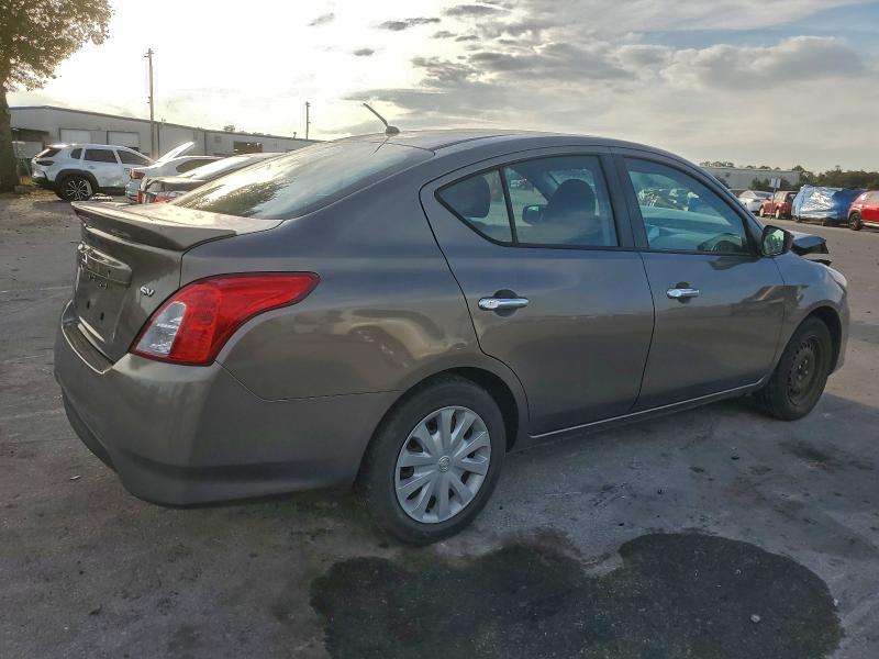 Photo 3 from auction – 2017 NISSAN VERSA S with VIN 3N1CN7AP8HK430045