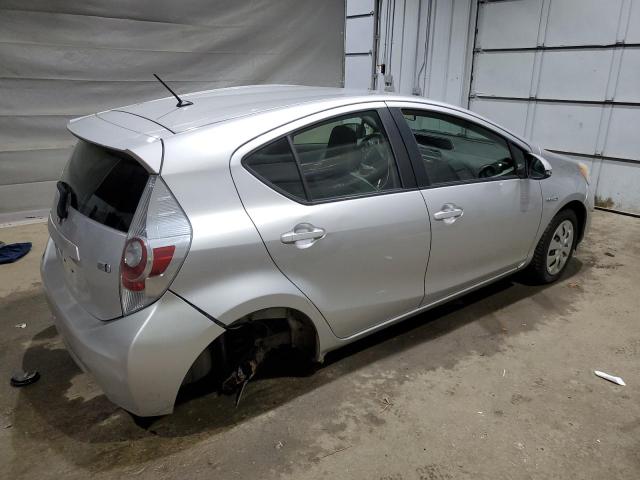 Photo 3 from auction – 2013 TOYOTA PRIUS C with VIN JTDKDTB31D1534971