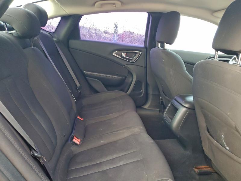 Photo 10 from auction – 2015 CHRYSLER 200 with VIN 1C3CCCAB0FN642658