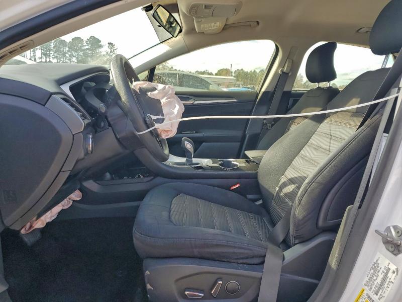 Photo 7 from auction – 2016 FORD FUSION SE with VIN 3FA6P0H76GR307065