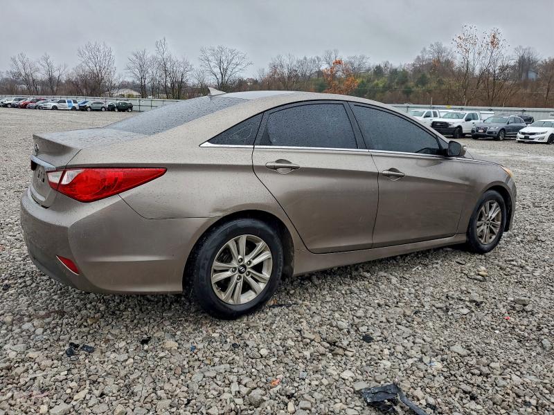 Photo 3 from auction – 2014 HYUNDAI SONATA with VIN 5NPEB4AC1EH872987