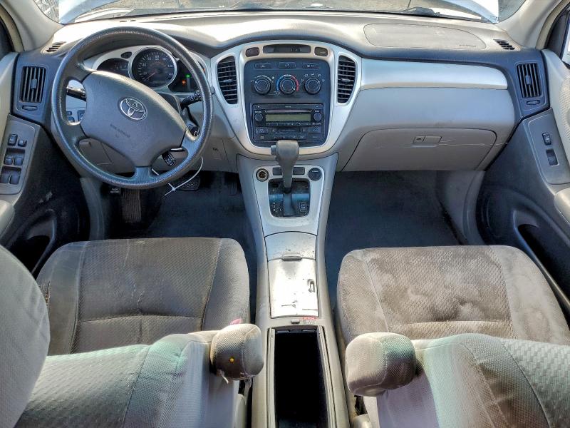 Photo 8 from auction – 2005 TOYOTA HIGHLANDER with VIN JTEEP21A350132581