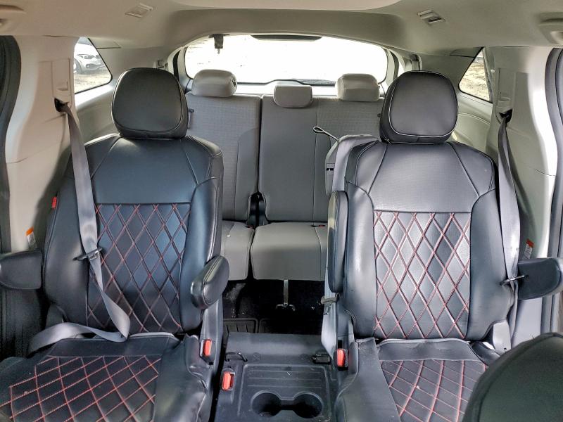 Photo 10 from auction – 2023 TOYOTA SIENNA LE with VIN 5TDKRKEC4PS174979
