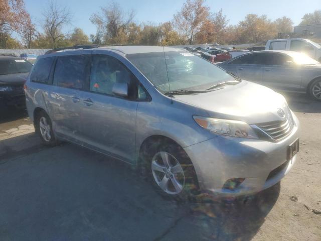 Photo 4 from auction – 2012 TOYOTA SIENNA LE with VIN 5TDKK3DC5CS269802