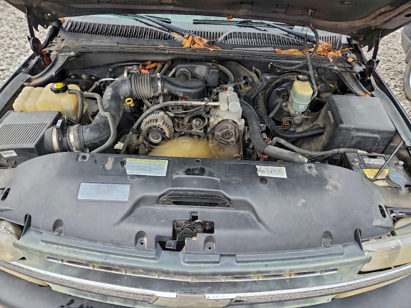 Photo 11 from auction – 2001 CHEVROLET SILVERADO with VIN 1GCEC14W61Z205482