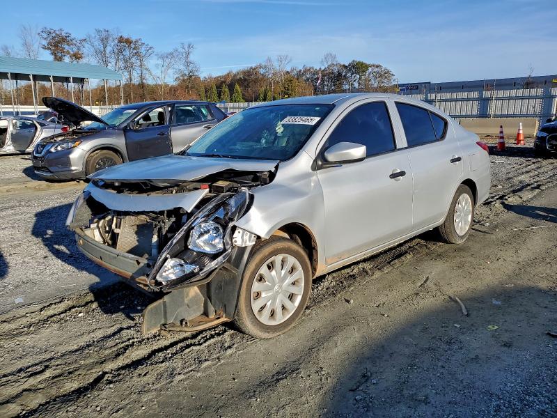 NISSAN VERSA S 2017 with VIN 3N1CN7AP1HL826036 - Photo from auction