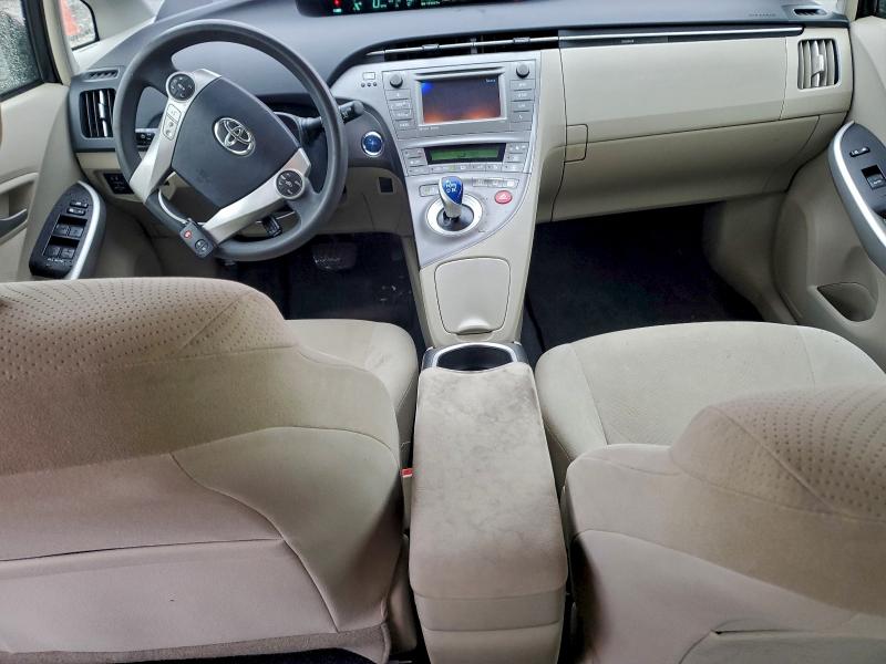 Photo 8 from auction – 2014 TOYOTA PRIUS with VIN JTDKN3DU2E1829713