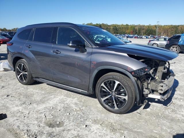 Photo 4 from auction – 2021 TOYOTA HIGHLANDER with VIN 5TDLZRAH8MS058923