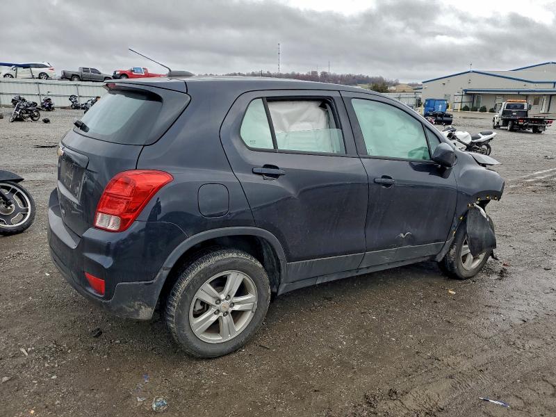 Photo 3 from auction – 2021 CHEVROLET TRAX LS with VIN KL7CJNSB9MB351602