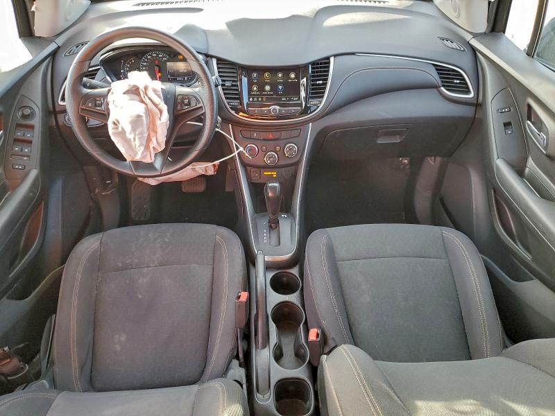 Photo 8 from auction – 2019 CHEVROLET TRAX LS with VIN 3GNCJKSB3KL217284