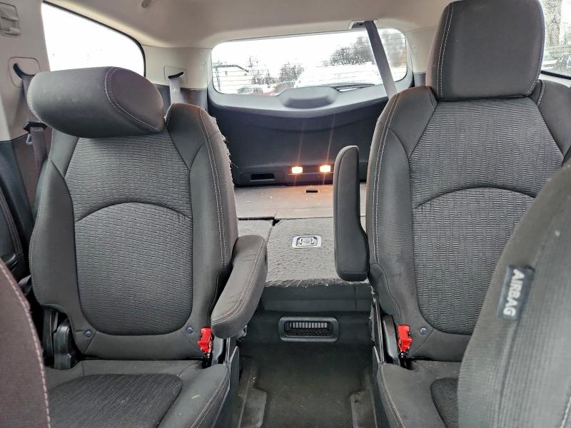 Photo 10 from auction – 2015 CHEVROLET TRAVERSE with VIN 1GNKRGKD2FJ236313