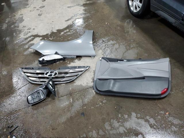 Photo 12 from auction – 2012 HYUNDAI SONATA SE with VIN 5NPEC4AC3CH408724
