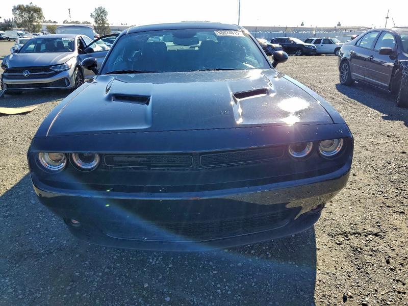 Photo 5 from auction – 2023 DODGE CHALLENGER with VIN 2C3CDZAG8PH602155