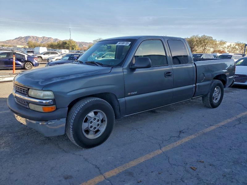 CHEVROLET SILVERADO 2001 with VIN 1GCEC19W61Z176736 - Photo from auction
