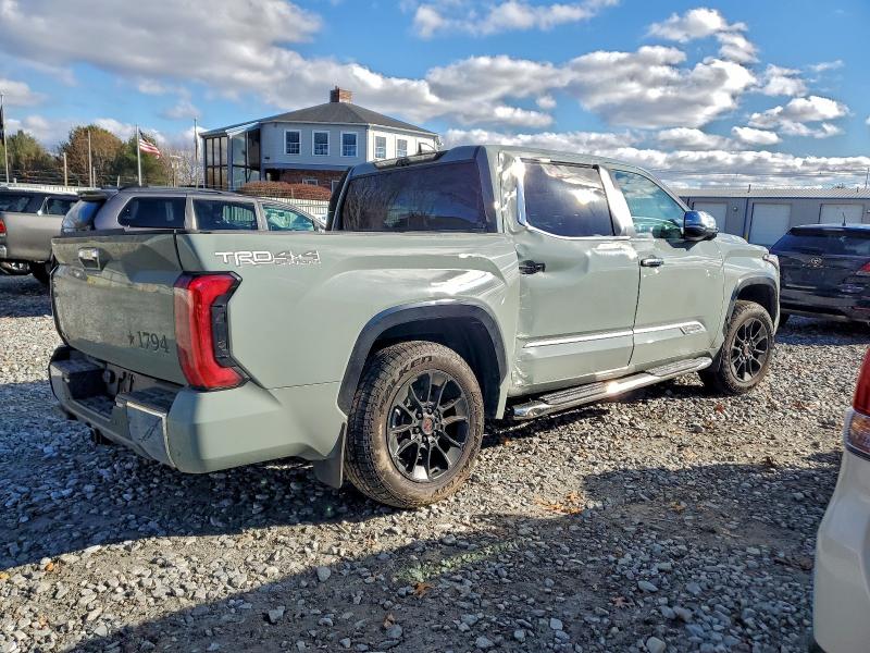 Photo 3 from auction – 2025 TOYOTA TUN CRMAX with VIN 5TFMA5DB1SX302480