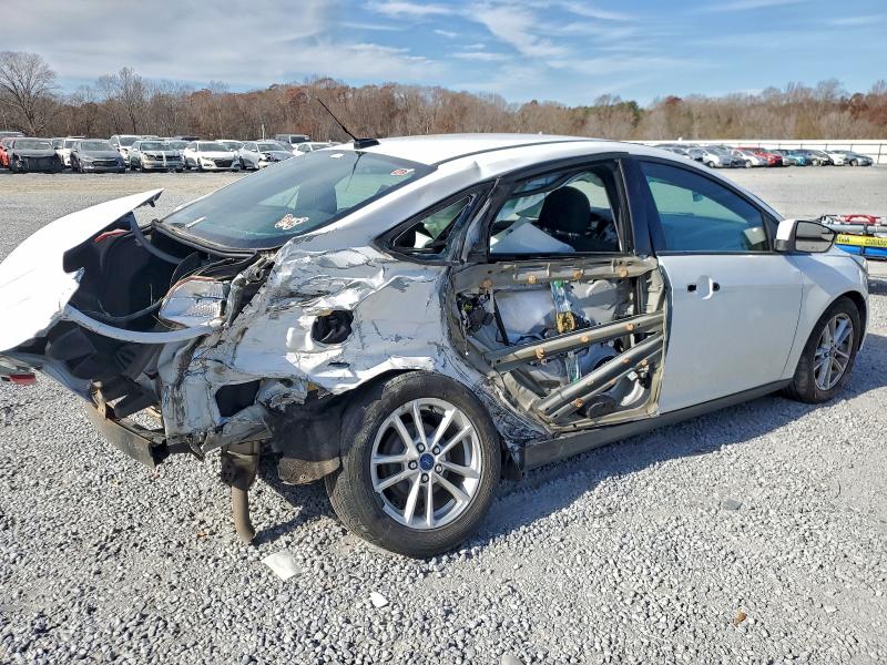 Photo 3 from auction – 2015 FORD FOCUS SE with VIN 1FADP3F20FL204155