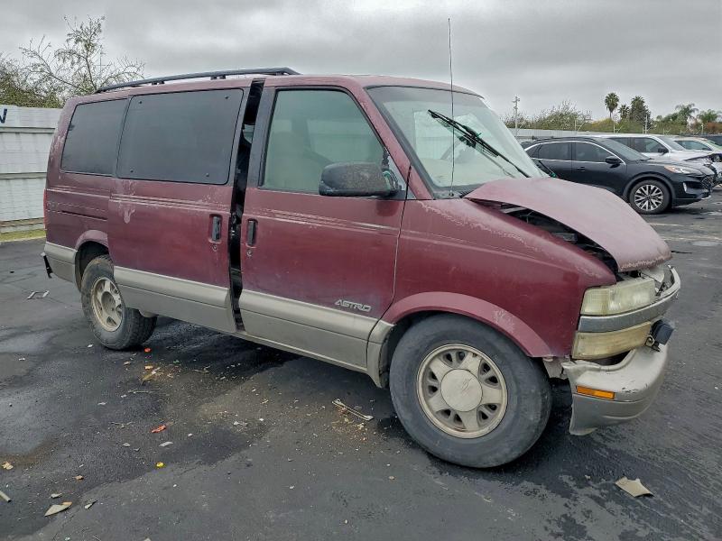 Photo 4 from auction – 2001 CHEVROLET ASTRO with VIN 1GNDM19W61B130185