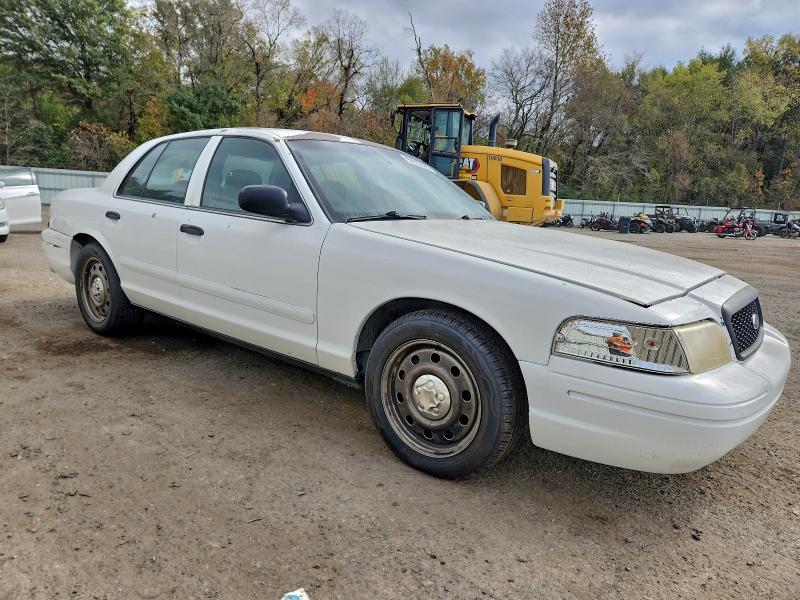 Photo 4 from auction – 2004 FORD CROWN VICT with VIN 2FAFP71W64X149057