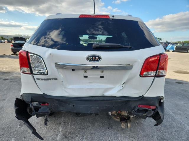 Photo 6 from auction – 2011 KIA SORENTO with VIN 5XYKT3A16BG033767