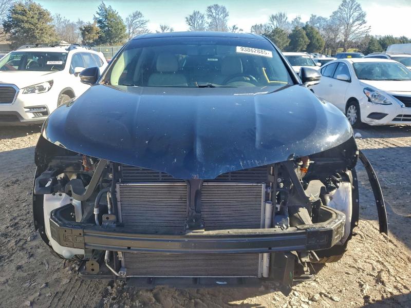 Photo 5 from auction – 2017 LINCOLN MKX RESERV with VIN 2LMPJ8LR4HBL43540