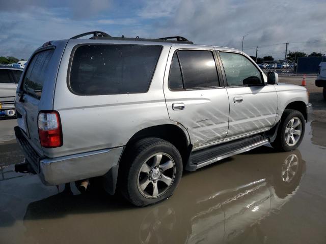 Photo 3 from auction – 2002 TOYOTA 4RUNNER SR with VIN JT3GN86R920251756