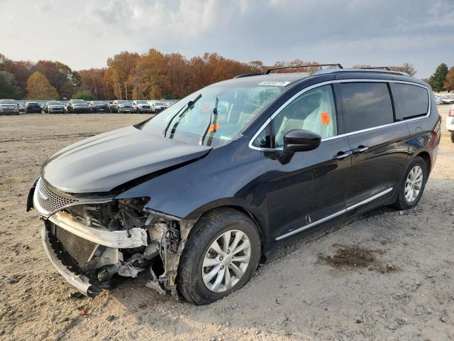 CHRYSLER PACIFICA T 2019 with VIN 2C4RC1BG0KR732443 - Photo from auction
