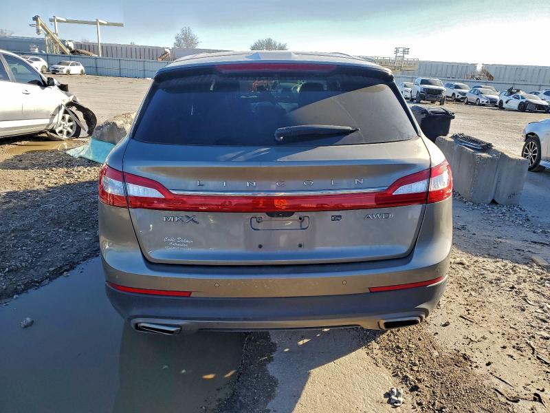 Photo 6 from auction – 2017 LINCOLN MKX RESERV with VIN 2LMPJ8LR7HBL40471