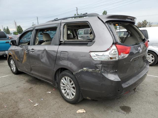Photo 2 from auction – 2011 TOYOTA SIENNA with VIN 5TDYK3DC5BS042862