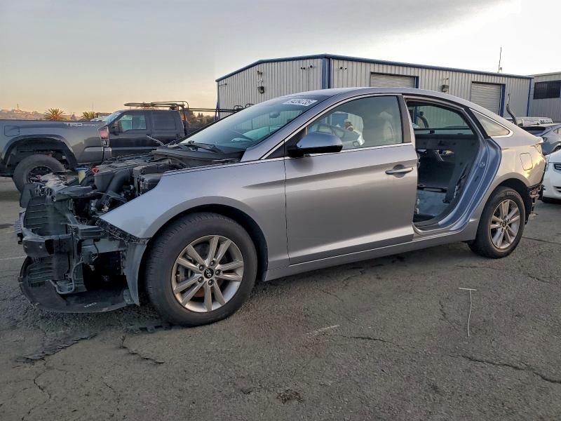 Photo 1 from auction – 2016 HYUNDAI SONATA SE with VIN 5NPE24AF3GH344896