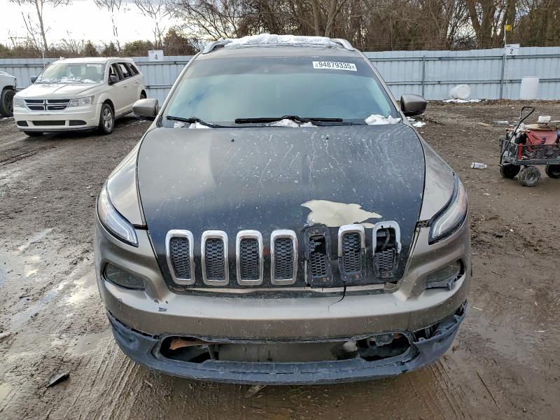 Photo 5 from auction – 2016 JEEP CHEROKEE with VIN 1C4PJMDS0GW221619