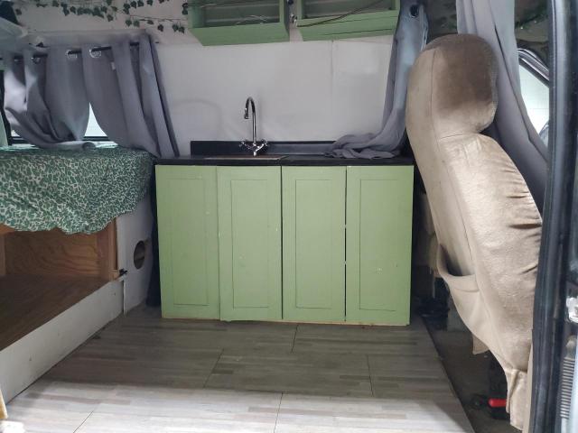 Photo 11 from auction – 2000 FORD ECONOLINE with VIN 1FDRE14WXYHB32477