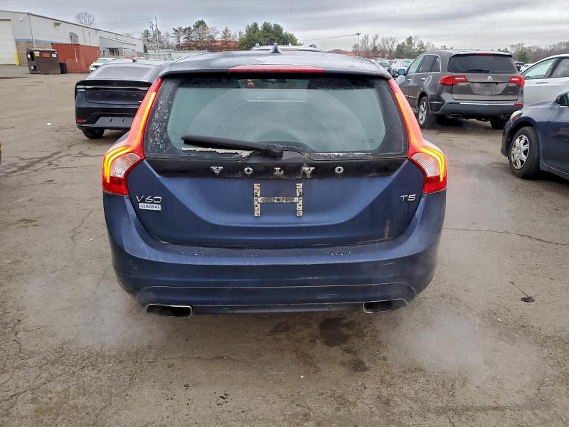 Photo 6 from auction – 2015 VOLVO V60 with VIN YV140MEJ9F1224813