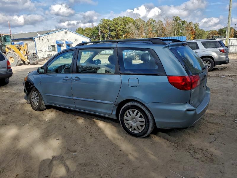 Photo 2 from auction – 2006 TOYOTA SIENNA CE with VIN 5TDZA23C76S558598