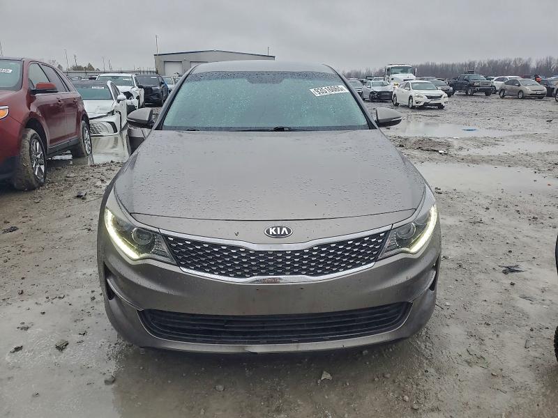 Photo 5 from auction – 2017 KIA OPTIMA EX with VIN 5XXGU4L31HG164786