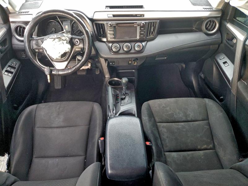 Photo 8 from auction – 2018 TOYOTA RAV4 with VIN JTMZFREV5JJ212001