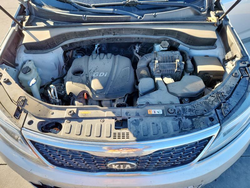 Photo 12 from auction – 2015 KIA SORENTO with VIN 5XYKT3A69FG574734