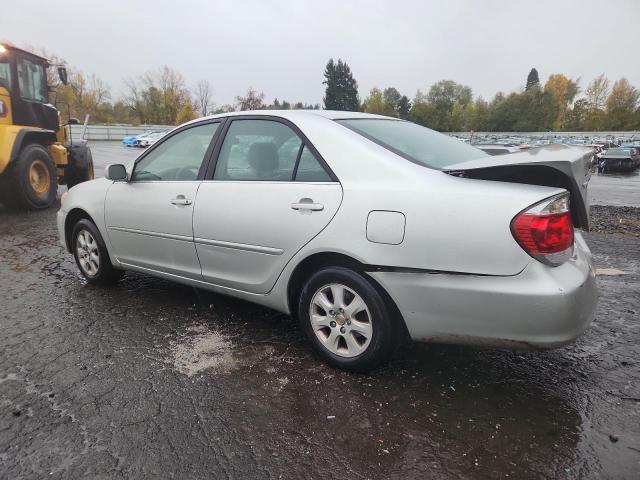 Photo 2 from auction – 2005 TOYOTA CAMRY LE with VIN JTDBF30K750161124