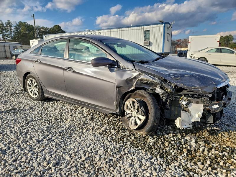 Photo 4 from auction – 2011 HYUNDAI SONATA GLS with VIN 5NPEB4AC5BH149008